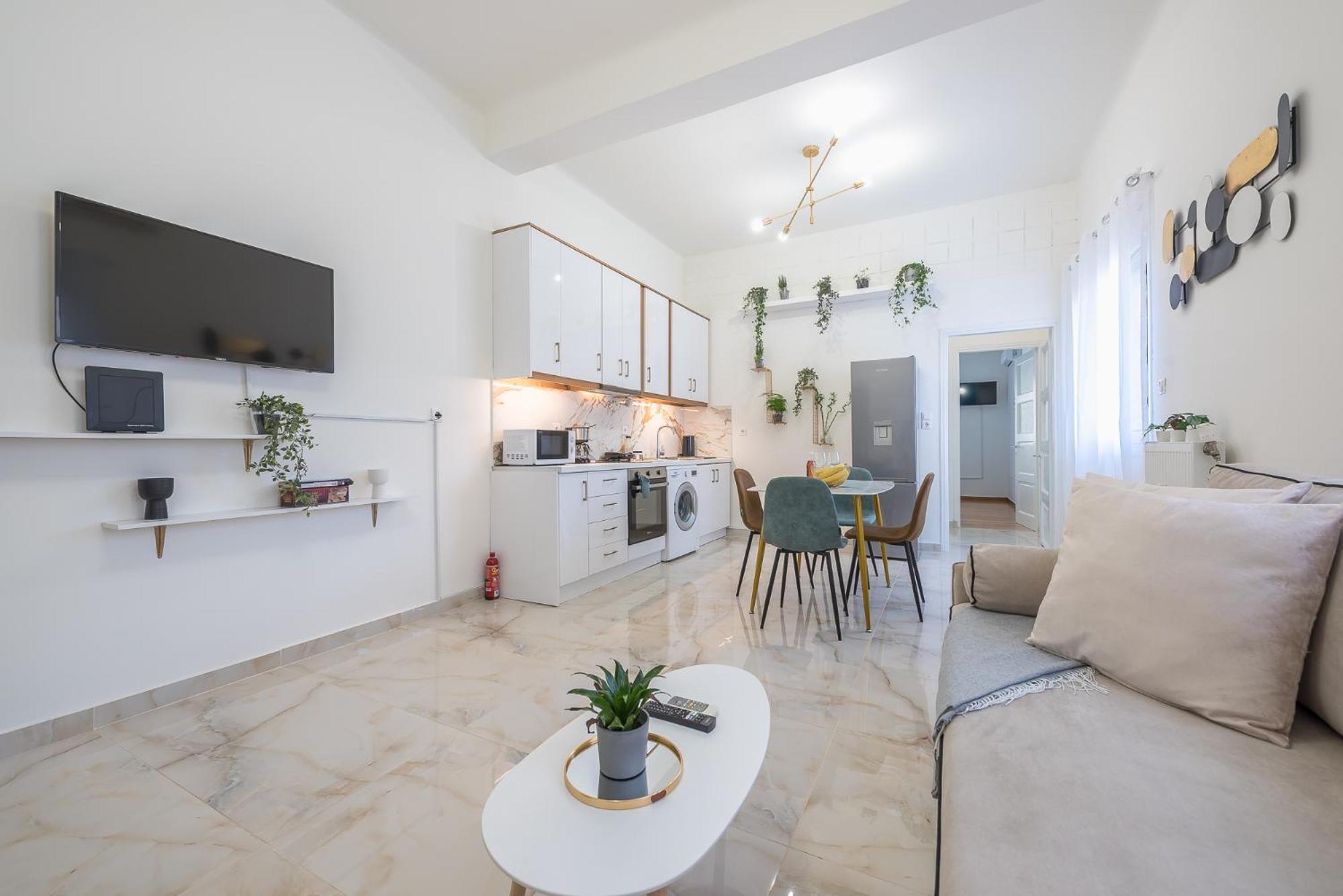 Modern 200m From Acropolis 100mbps Netflix * Athens