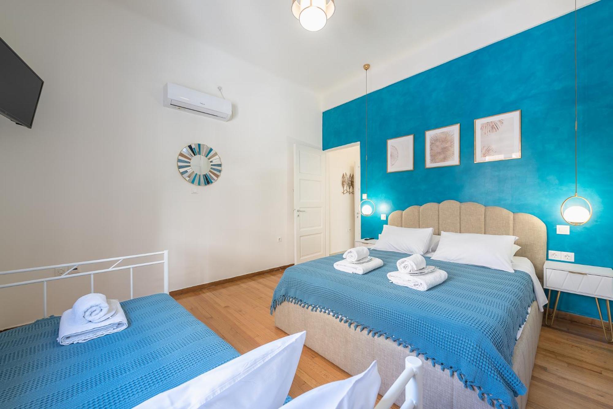 Modern 200m From Acropolis 100mbps Netflix Athens